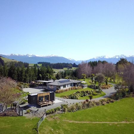 Boutique Tiny House - Te Anau Country Accommodation المظهر الخارجي الصورة